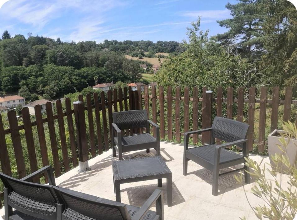 Chambre meublée avec vue panoramique à Périgueux Sanilhac  Esterno foto